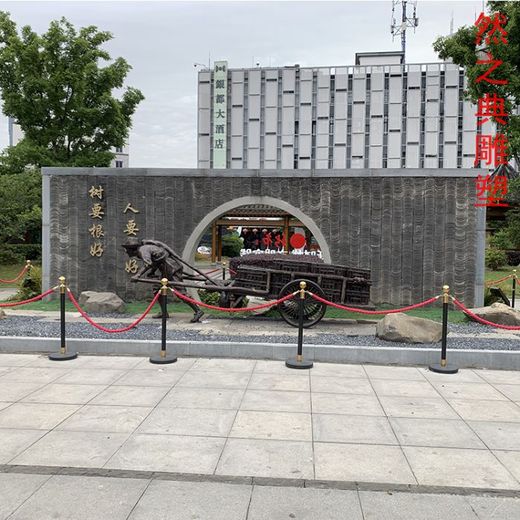 選用地產(chǎn)黃包車雕塑制作廠家-動(dòng)態(tài)雕塑-點(diǎn)擊金屬黃包車雕塑