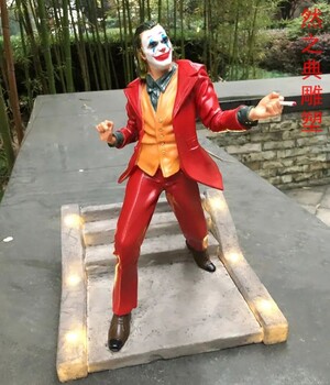 生產體育小丑雕塑廠家-彩鋼制作-批發城市園林小丑雕塑