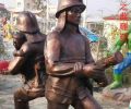 消防员雕塑厂家救援火警兵仿铜消防战无雕塑
