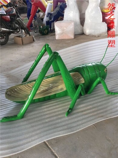 優(yōu)價(jià)民族蛐蛐雕塑制造-室外雕塑-點(diǎn)擊金屬蛐蛐蟈蟈雕塑