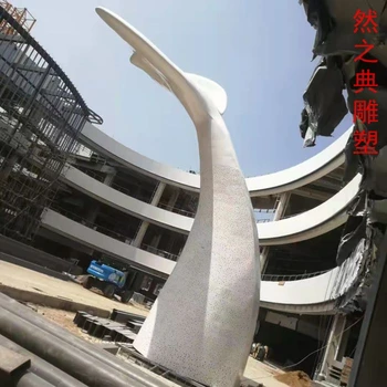 承接蒙古族魚(yú)尾雕塑工廠-街景小品-點(diǎn)擊金屬魚(yú)尾雕塑