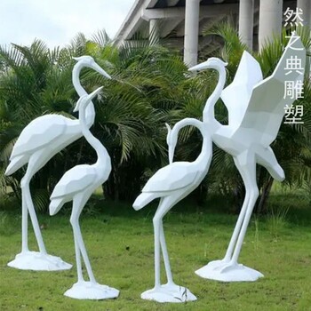 丹頂鶴雕塑廠(chǎng)家-常用鶴類(lèi)擺件-不銹鋼丹頂鶴雕塑實(shí)景圖