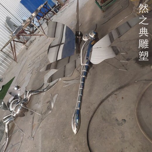 預(yù)定社區(qū)蜻蜓雕塑制造廠家-拉絲工藝-優(yōu)選文化館蜻蜓雕塑