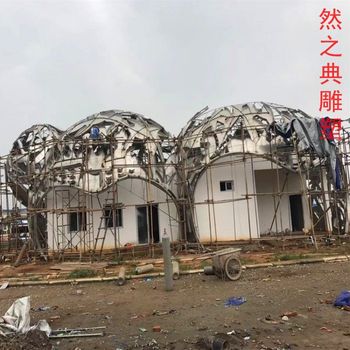草莓屋雕塑廠家-水果房子擺件-不銹鋼草莓屋雕塑生產