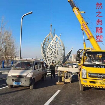 選定校園廣場樹葉雕塑制造商-花園小品-優(yōu)價民族樹葉雕塑