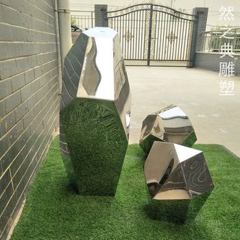 優價景區石塊雕塑生產
