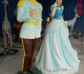 王子和公主雕塑厂家-浪漫主题人物-玻璃钢卡通雕塑人物