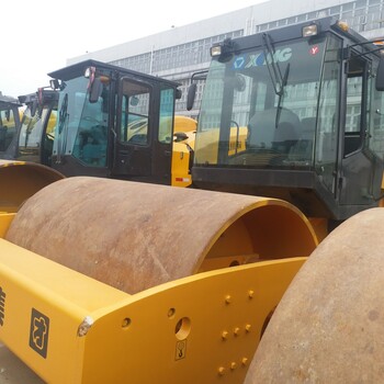 出售徐工震動26噸壓路機(jī)出口價格肯定便宜
