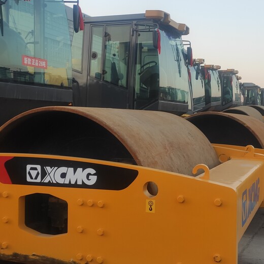 二手壓路機(jī)轉(zhuǎn)售徐工液壓22噸平價(jià)