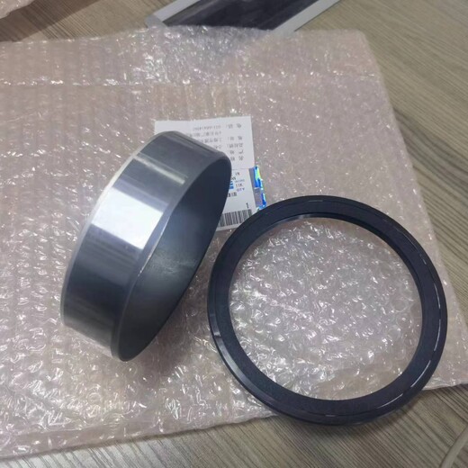 小松裝載機(jī)WA500-6襯套425-70-31830