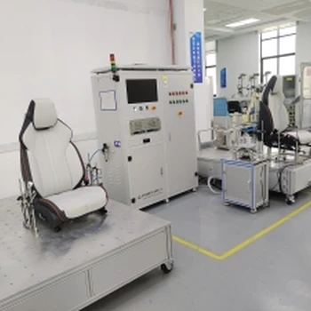 合肥雄強(qiáng)定制的汽車座椅強(qiáng)度性能試驗(yàn)臺座椅性能試驗(yàn)臺