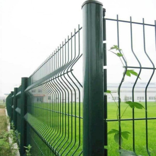 河北三角折弯护栏网厂家供应江苏养殖厂围栏网南京电厂边框护栏网