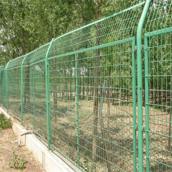 乐博绿色隔离网绿色围栏网公路防护网