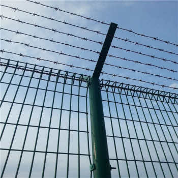 乐博绿色隔离网绿色围栏网公路防护网