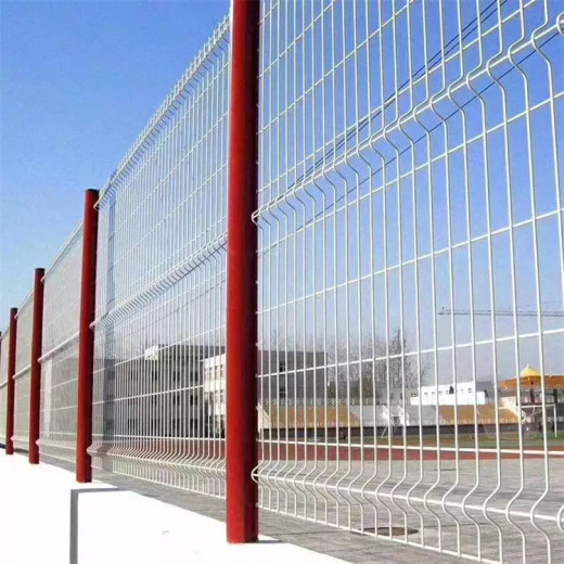 河北车间护栏网厂家供应德州三角折边护栏网聊城折弯护栏网