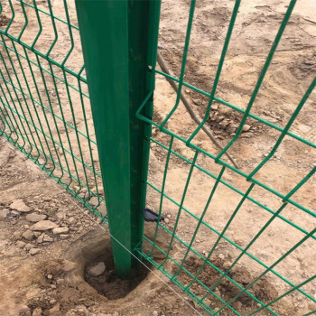 河北铁丝防护网厂家供应葫芦岛高速用护栏网吉林家用篱笆网