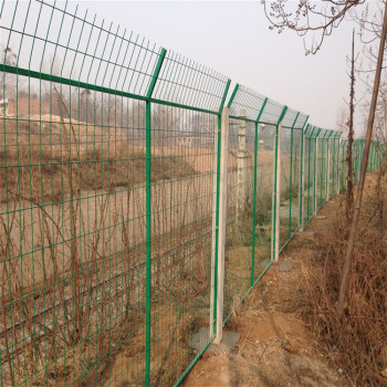 河北铁丝防护网厂家供应葫芦岛高速用护栏网吉林家用篱笆网