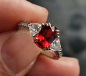 上海1.8克拉GRS红宝石戒指回收-松江二手宝格丽项链回收几折
