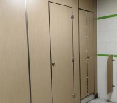 长治卫生间厕所隔断蹲位隔板上门安装测量
