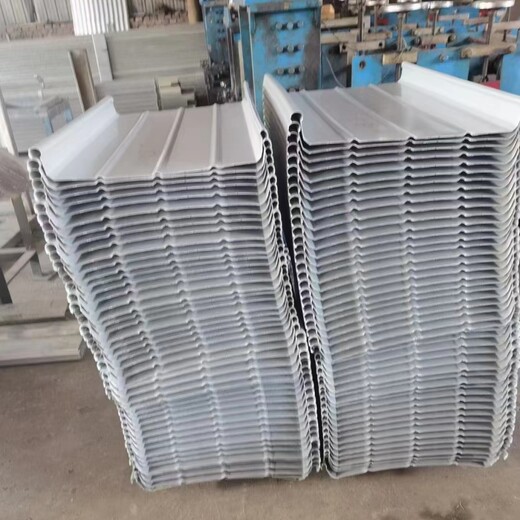 重慶夾心彩鋼瓦凈化彩鋼板凈化工程用發(fā)貨快免費(fèi)送貨