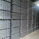 Q235B熱軋等邊角鋼70*70*5mm國標熱鍍鋅角鐵現(xiàn)貨批發(fā)