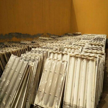 回收二手塑料模具工業(yè)廢舊塑料模具鑫鑫拆卸和組裝