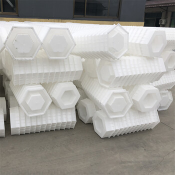 公路六角磚模具鑫鑫六棱塊模具制作工藝簡(jiǎn)單