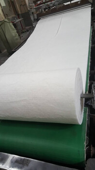 1350℃可長期使用的耐火纖維毯