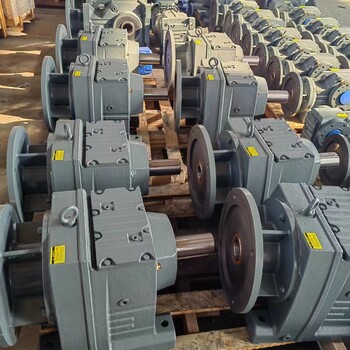 C斜齒輪齒輪馬達(dá)R107RF107減速電機(jī)結(jié)構(gòu)示意圖、外形圖