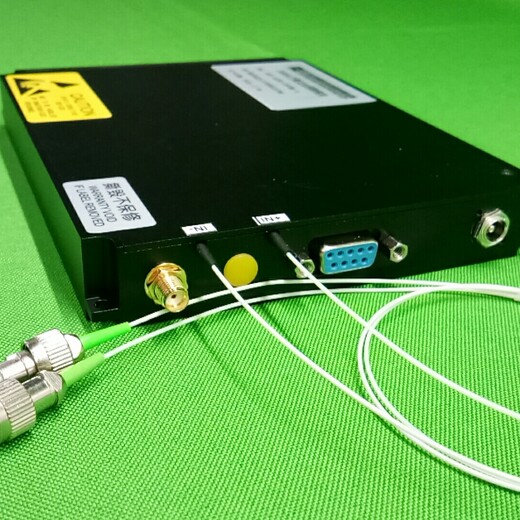 400MHz低噪聲光電平衡探測器