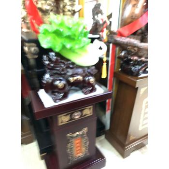 飯店臺(tái)擺仿玉白菜西安翡翠玉白菜貔貅二合一落地?cái)[件
