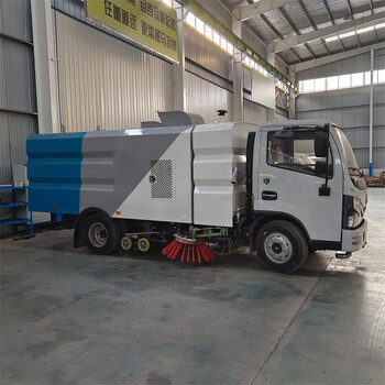東風(fēng)道路養(yǎng)護(hù)掃路車大型多功能吸塵清掃車