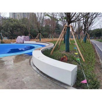 鎮江露骨料透水路面鋪裝，泰科砼石混凝土廣場樹池造型制作