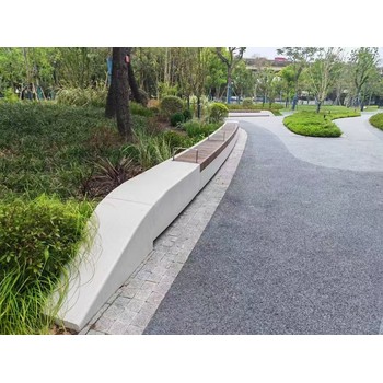 人防公園景觀(guān)工程----真石麗泰科石藝術(shù)混凝土坐凳，樹(shù)池現澆工藝