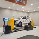 汽車(chē)翻滾駕駛模擬器：用科技還原“生死瞬間”，安全知識刻進(jìn)本能