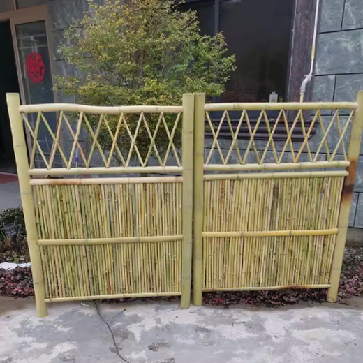 運(yùn)城竹籬笆竹片護(hù)欄泰州高港仿竹子護(hù)欄仿竹護(hù)欄