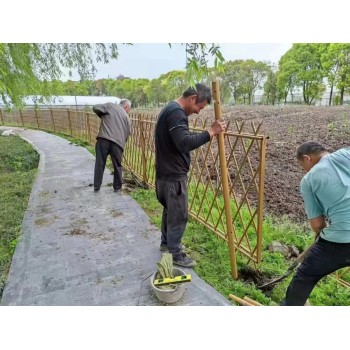 抚顺竹篱笆菜园围栏南充营山塑钢护栏仿竹护栏