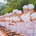 龍崗工廠聚餐大盆菜，惠陽(yáng)工廠年會(huì)尾牙，坪山工廠圍餐自助餐