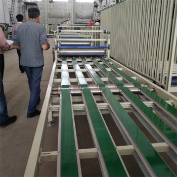 黑龙江复合挤塑板机器-免拆模板生产设备