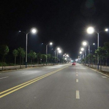 焦作路口高杆灯-道路照明灯定制热线