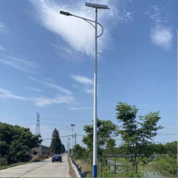衡阳15米中杆灯-道路照明灯产品亮度