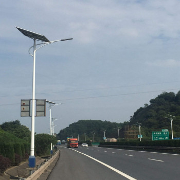 玉林18米高杆灯-道路照明灯定制热线