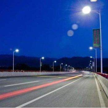 拉萨30米高杆灯-道路照明灯当地订货工厂