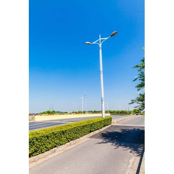 漢中路口燈桿廠家安裝方法