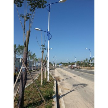 漢中路口燈桿廠家安裝方法