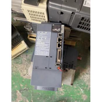 维修富士伺服驱动器RYT202D5-VS2不显示冒烟电源驱动板维修