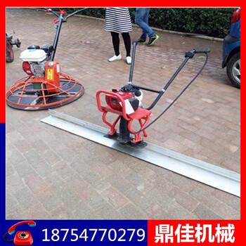 修路使用的掛板尺生產(chǎn)廠家手扶式汽油振動尺價格混凝土刮板尺