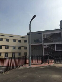 玉樹高亮太陽能路燈
