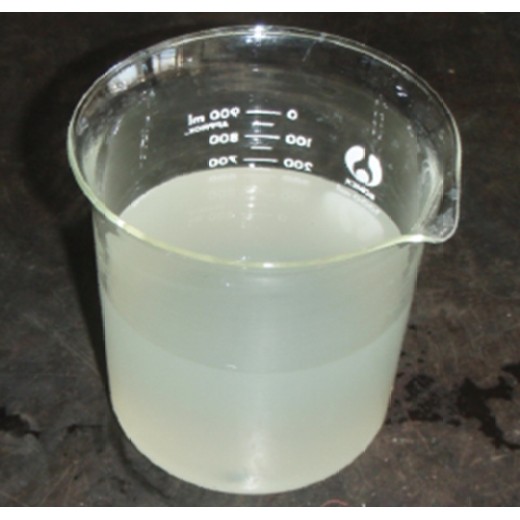 商洛供应硅酸钠水玻璃泡花碱工业注浆水泥混凝土水玻璃速凝剂