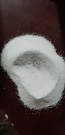 錫林郭勒盟阿巴嘎旗足球場填充雪花白沙子20-30目金剛砂生產供應商
